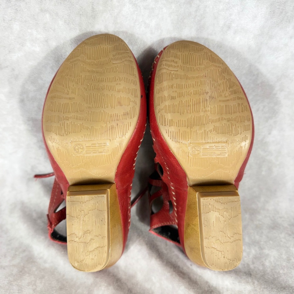 Vtg LOBO SOLO Red Leather Wedge Sandals Wms 7 Lace Up Laser Cut Boho Block Heel - Picture 8 of 8